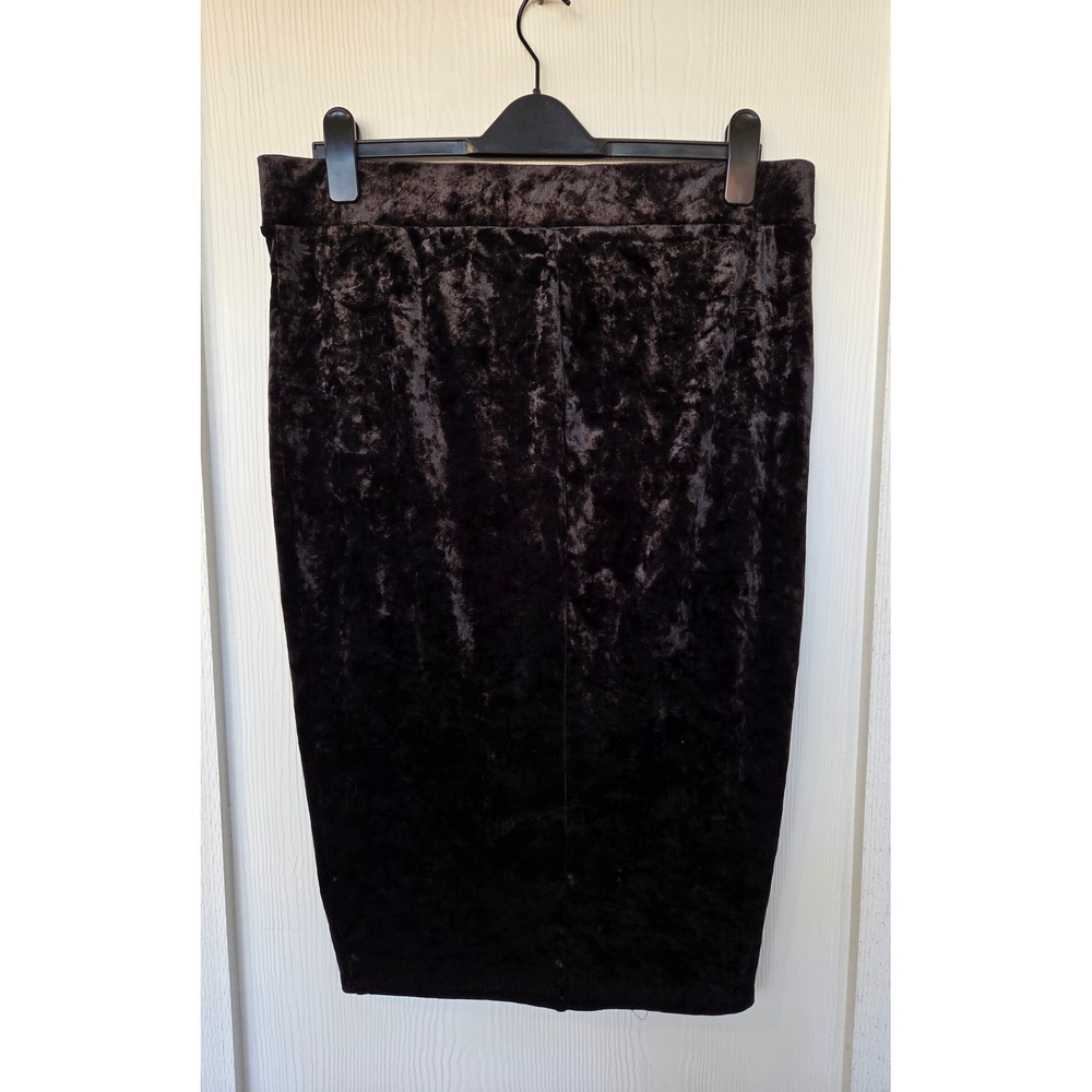 Torrid Black Velvet Pencil Skirt Size 1 Whimsigoth Halloween Ren Faire Witchy - Picture 2 of 7